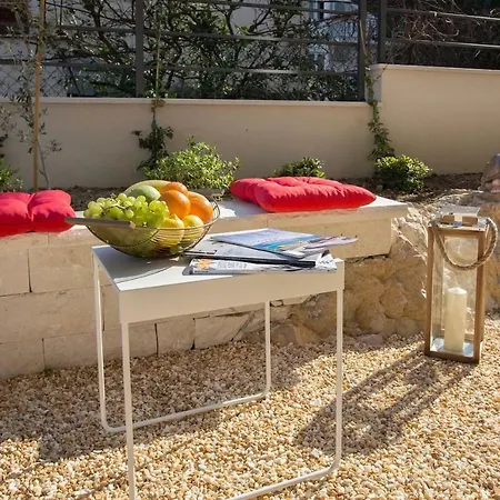 Luxury Marjan - White Apartment *