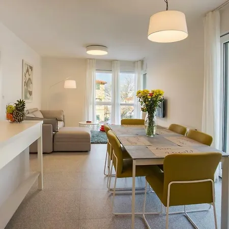 Apartment Luxury Marjan - White Split